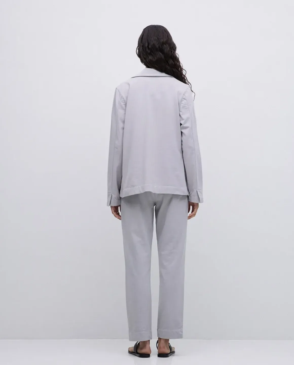 Americana cuello solapa gris