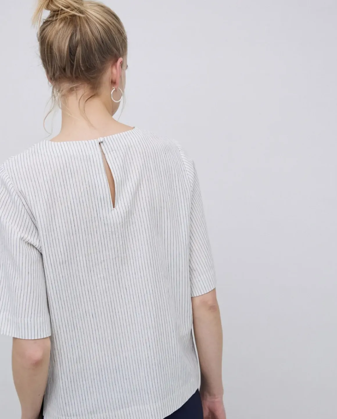 Blusa abrochado espalda crudo