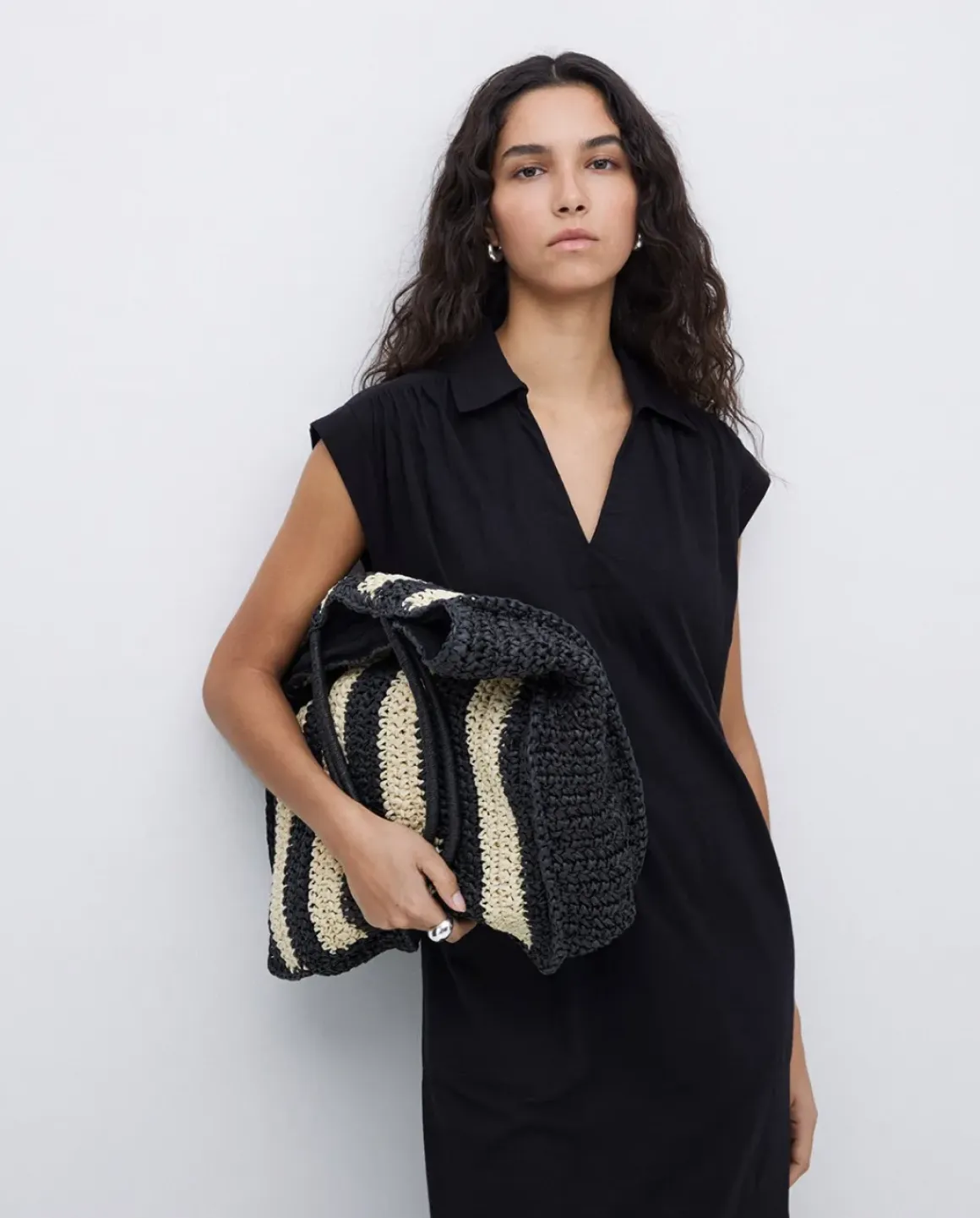 Bolso shopper rayas crudo y negro