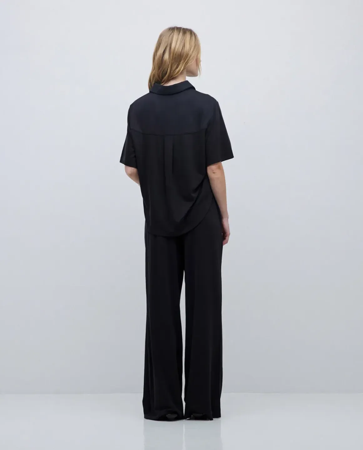 Camisa fluida manga corta negro