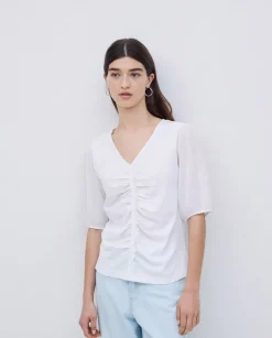 Camiseta detalle volante blanco