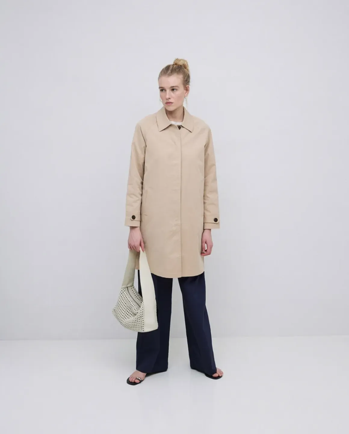 Gabardina cuello camisero beige