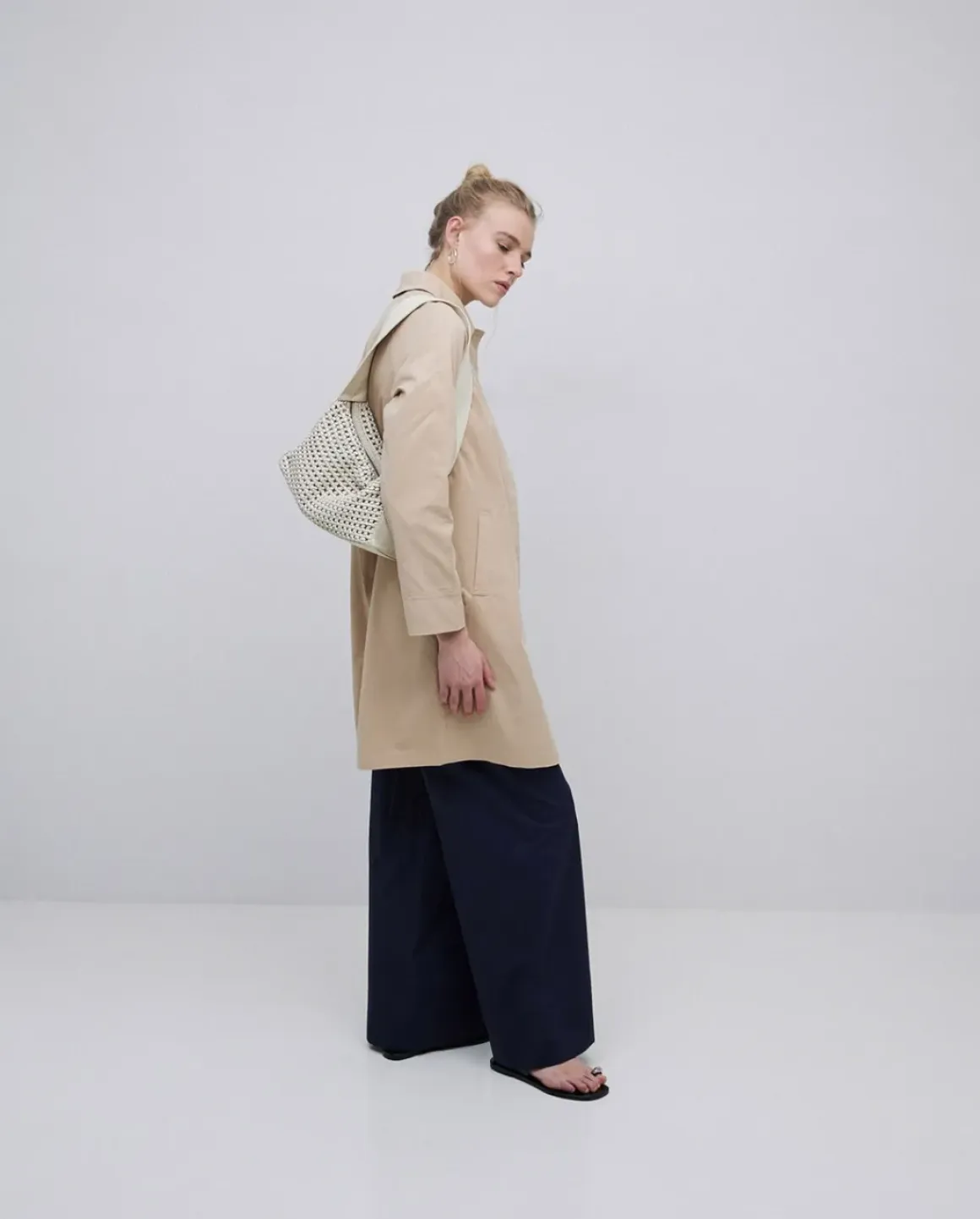Gabardina cuello camisero beige