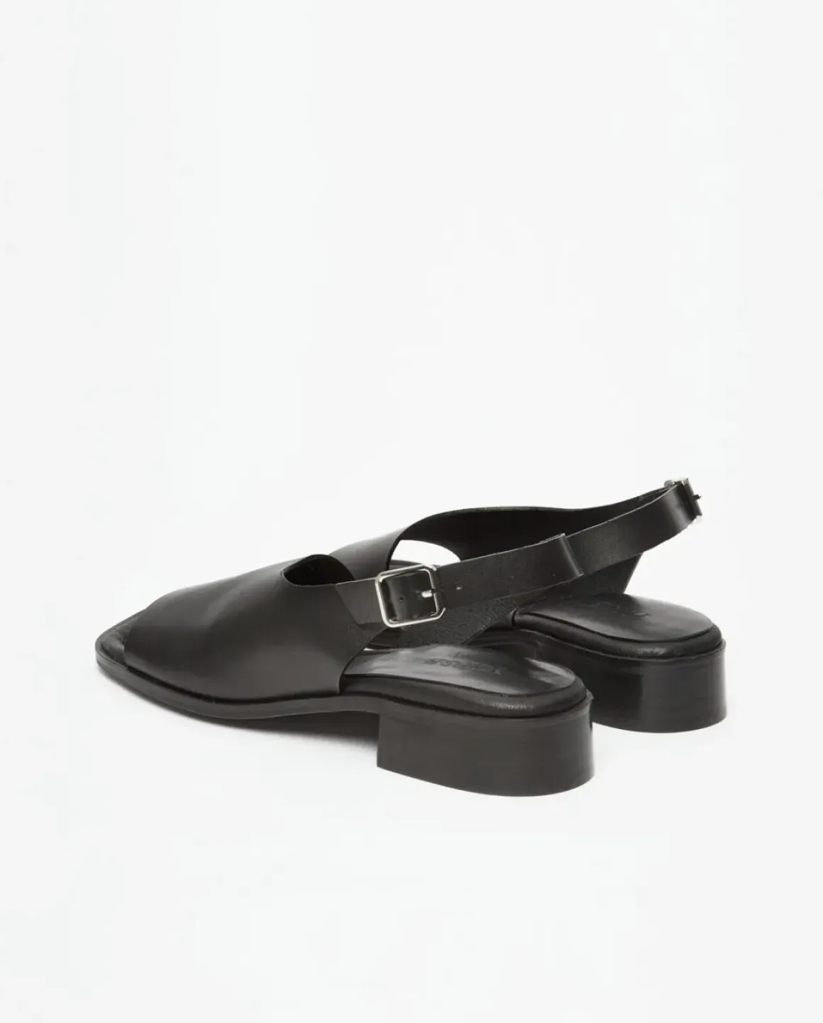 Sandalias cuero tacón negro