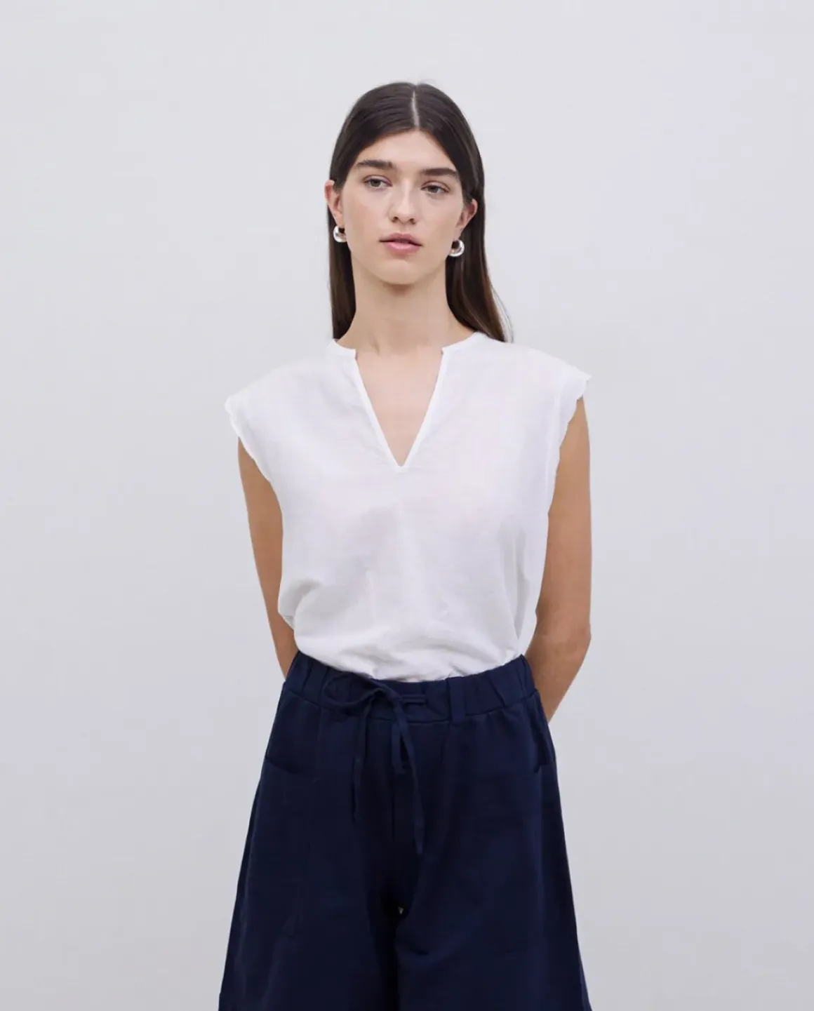 Shorts bolsillos plastrón azul oscuro