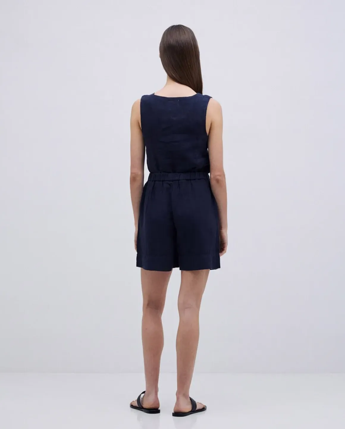 Shorts 100% lino azul oscuro
