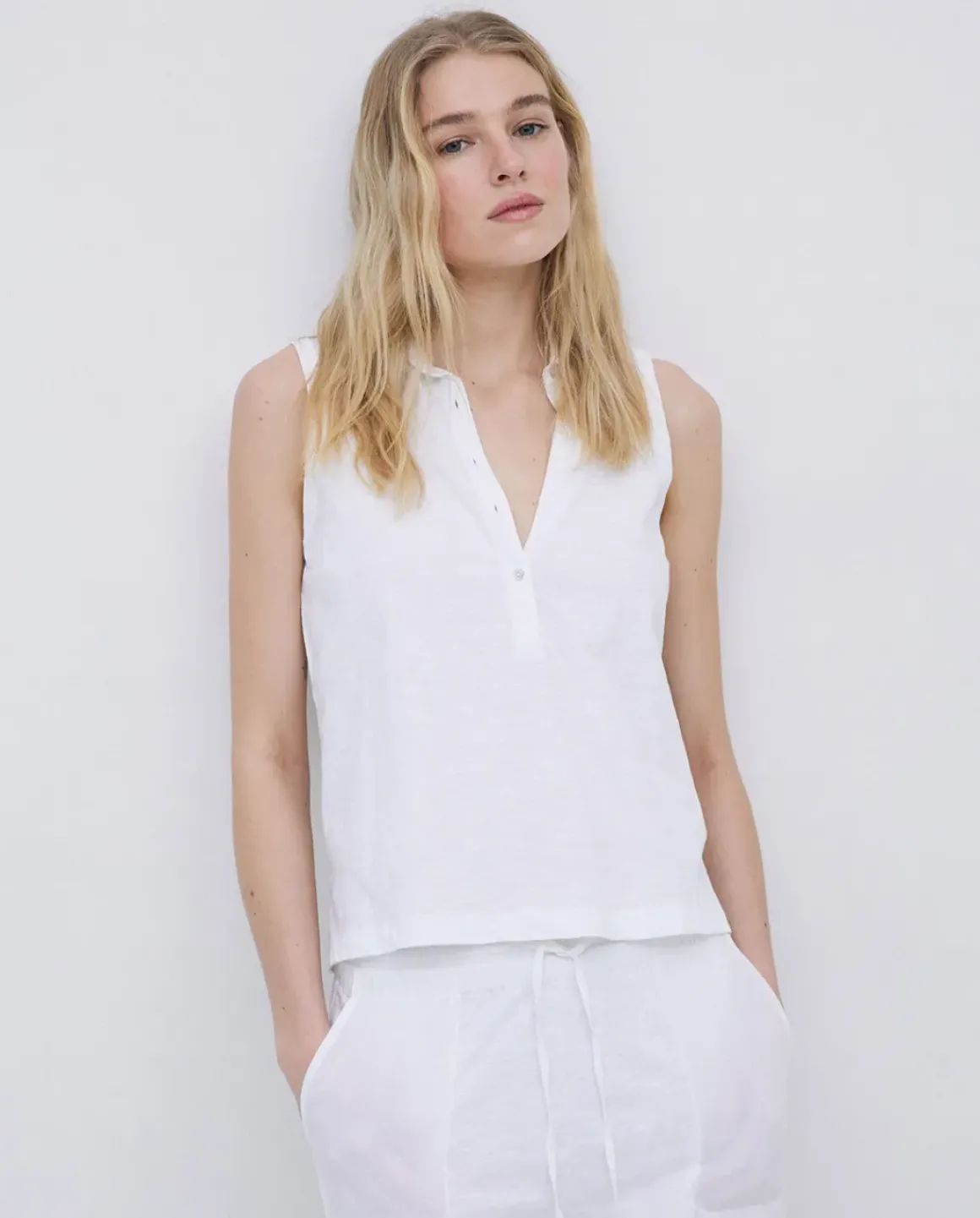 Top cuello polo botones blanco