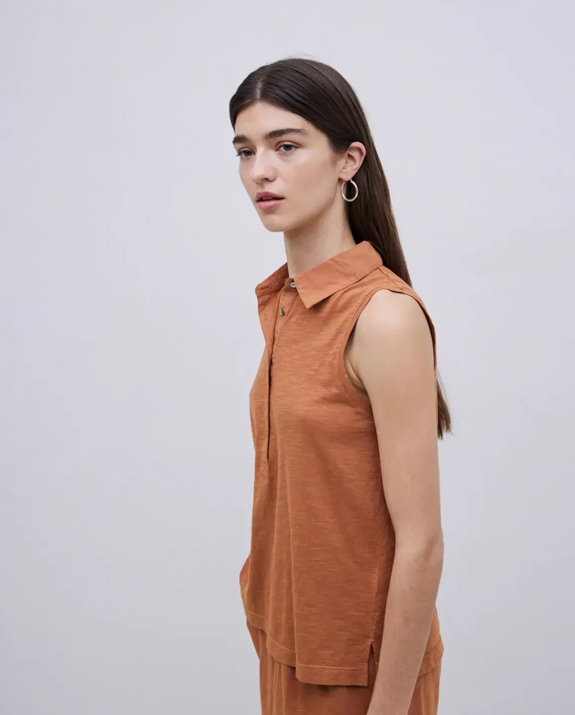 Top cuello polo botones terracota