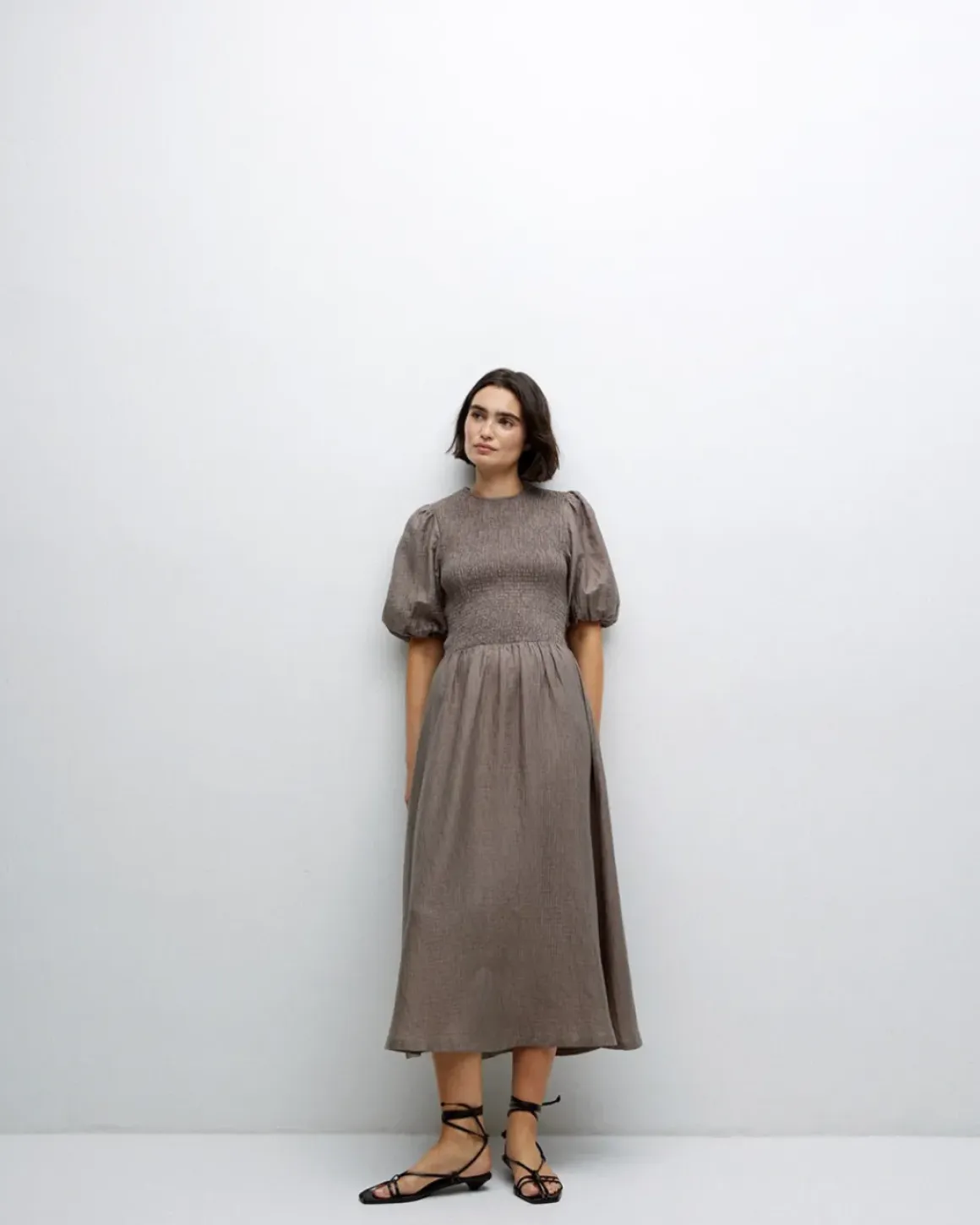 Vestido largo manga abullonada caqui