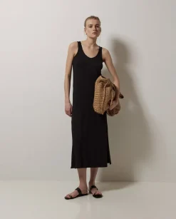 Vestido largo punto negro