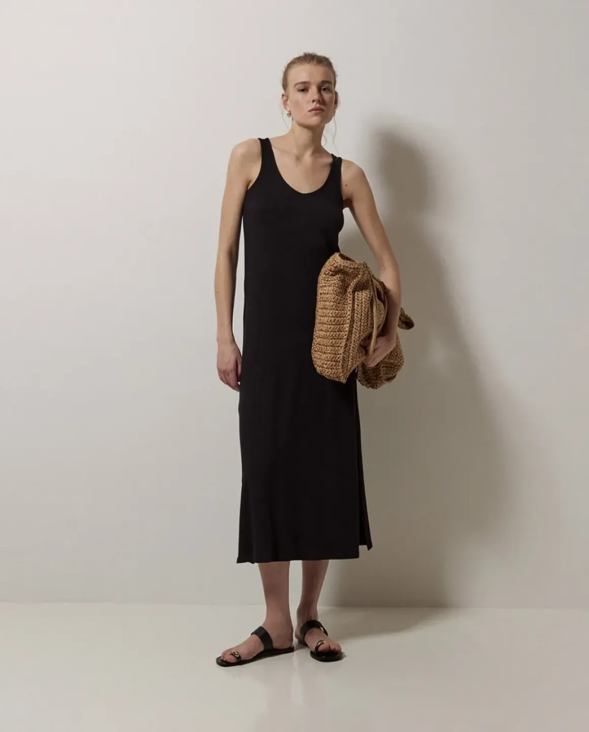 Vestido largo punto negro