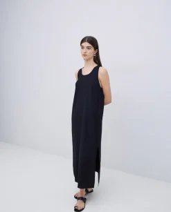 Vestido largo sin mangas negro