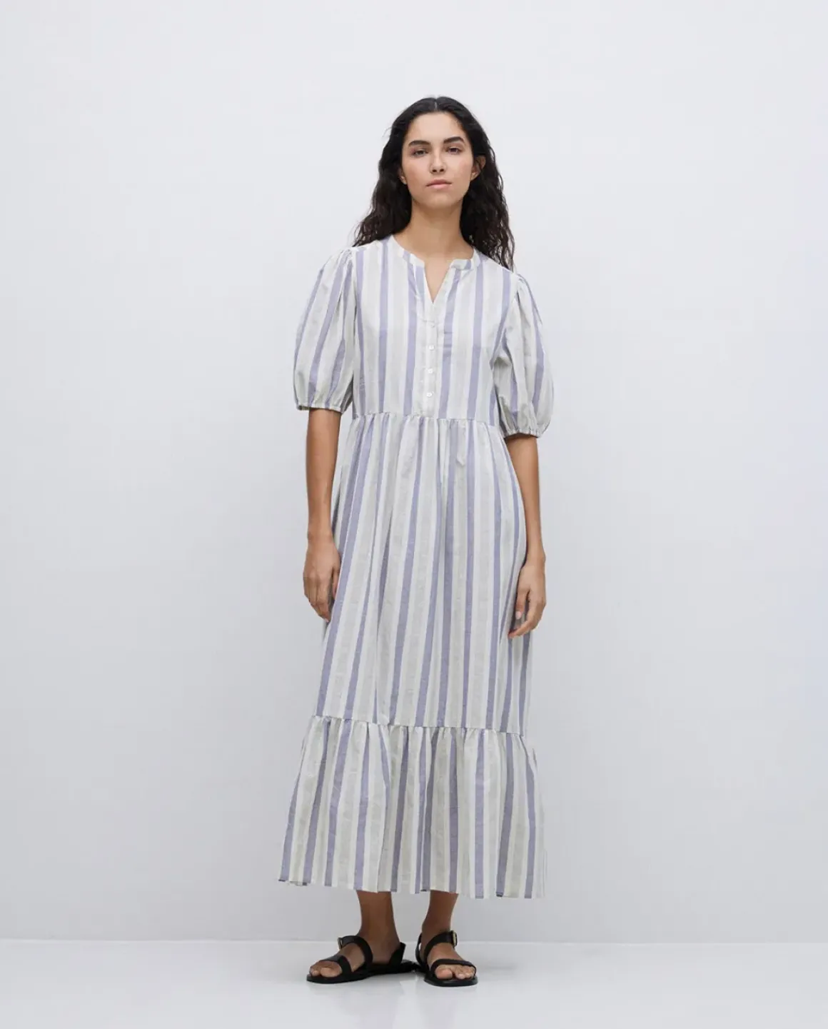 Vestido largo volantes azul